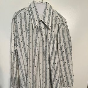 Men's Long sleeve casual dress shirt 1960's/1970's